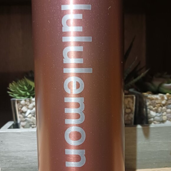 Lululemon Back to Life Sport Bottle 24oz. - Picture 6 of 8